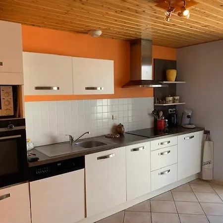 度假居 Maison 3 Au Calme, 3* - Proche Et Commerces, Wifi, Terrasse, Jardin, Tv Box, Garage - Fr-1-323-525 圣让-德蒙